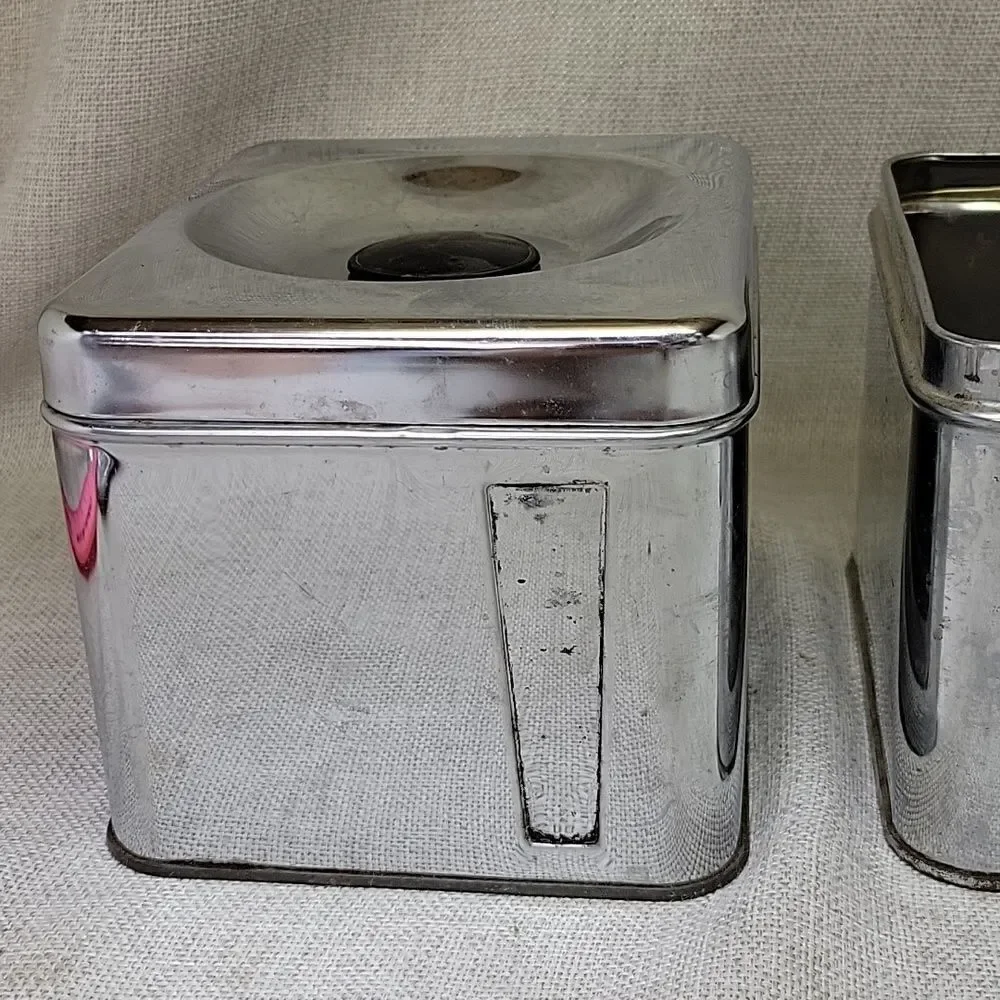 3 Lincoln Beauty Ware canisters‎ 1 Canette canister and spoonrest